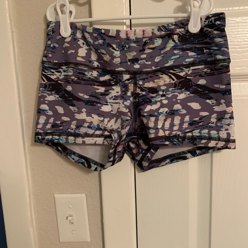 Fleo Shorts - Small